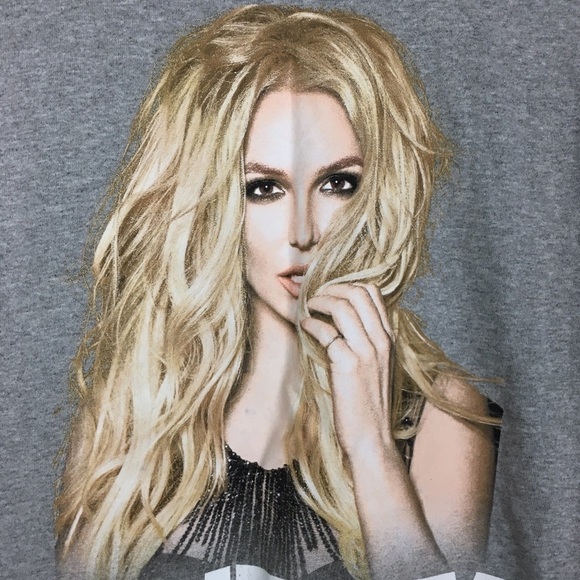 BRITNEY SPEARS Collection Graphic Tee T Shirt Concert Tour Y2K Vibes Size Medium - Picture 5 of 9